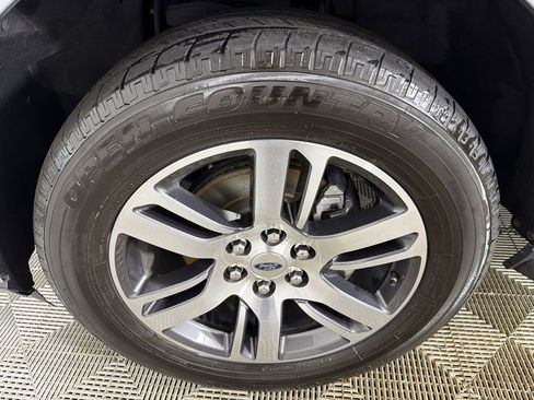 Used 2024 Ford Expedition Max Limited RWD image 13