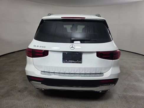 New 2026 Mercedes-Benz GLB 250 image 5