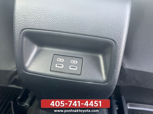 Used 2025 Toyota Corolla LE FWD image 18