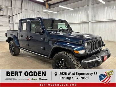Used 2025 Jeep Gladiator Sport
