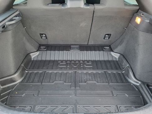 Used 2023 Honda Civic Sport image 11