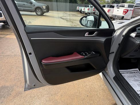 Used 2021 Kia K5 GT-Line AWD/4WD image 8