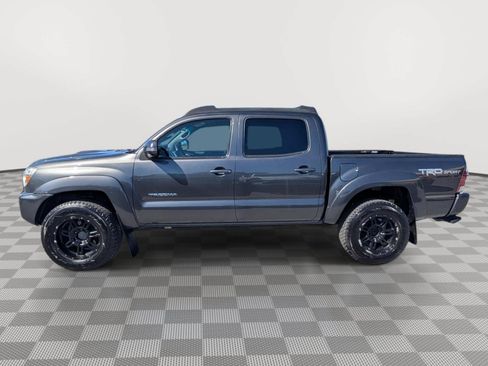 Used 2014 Toyota Tacoma 4x4 Double Cab w/ TRD Sport Package image 2