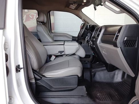 Used 2017 Ford F450 XL w/ Power Equipment Group RWD image 13
