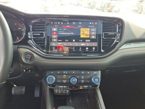 Used 2025 Dodge Durango R/T AWD/4WD image 7