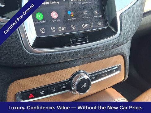 Certified 2023 Volvo XC90 B6 Plus w/ Protection Package AWD/4WD image 17