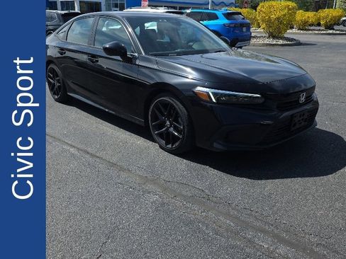 Used 2023 Honda Civic Sport image 1