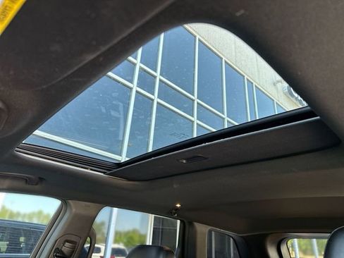 Used 2018 Jeep Grand Cherokee Limited AWD/4WD image 23