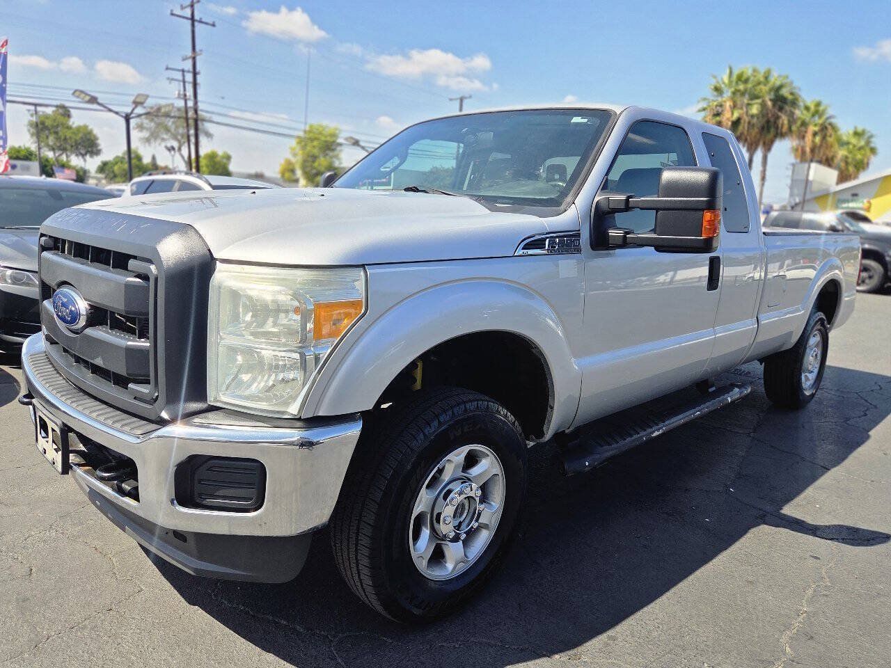 Used 2014 Ford F250 XLT w/ Camper Package AWD/4WD image 4
