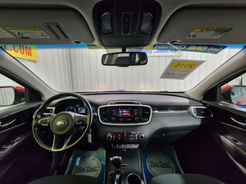 Used 2016 Kia Sorento AWD w/ LX Convenience Package image 10