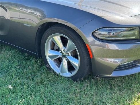 Used 2015 Dodge Charger R/T RWD image 10