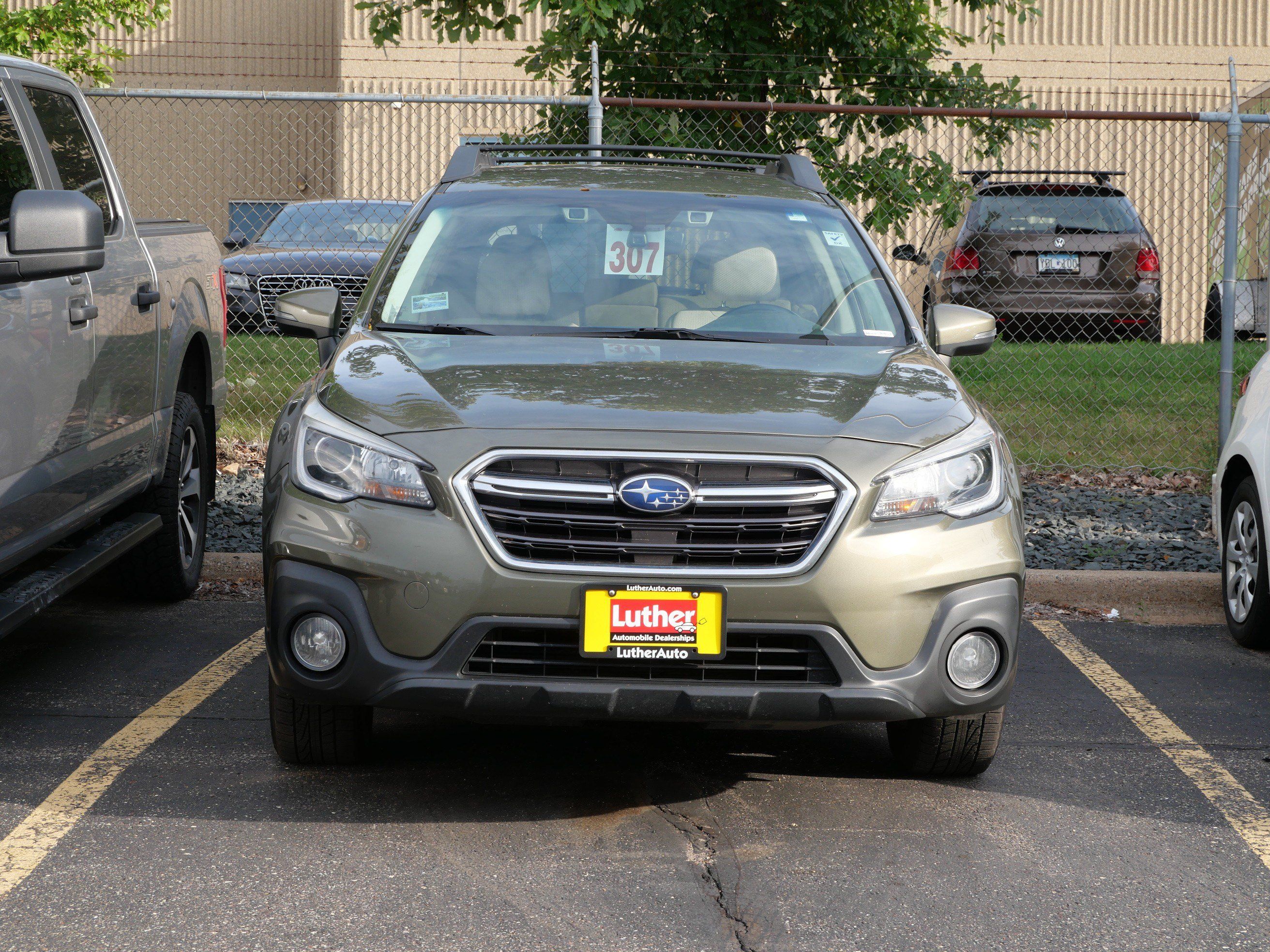 Used 2018 Subaru Outback 2.5i Premium AWD/4WD image 2