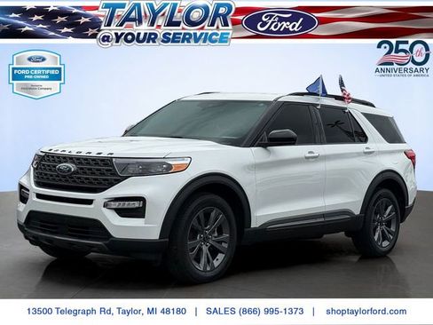Certified 2024 Ford Explorer XLT w/ Equipment Group 202A AWD/4WD image 1