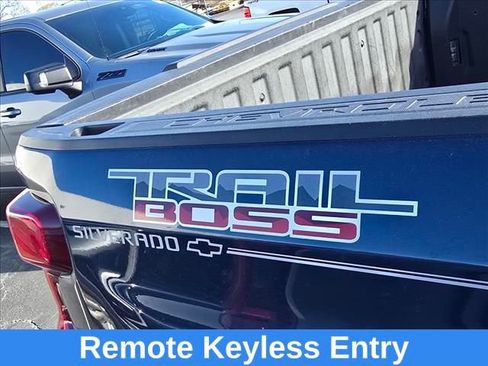 Used 2021 Chevrolet Silverado 1500 Custom Trail Boss image 17