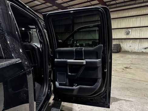 Used 2020 Ford F350 Platinum w/ Tremor Off-Road Package image 21