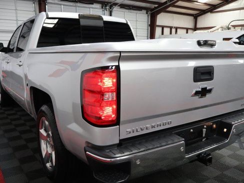 Used 2018 Chevrolet Silverado 1500 LT w/ Texas Edition RWD image 26