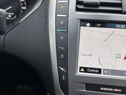 Used 2017 Lincoln MKZ Reserve w/ Technology Package image 15