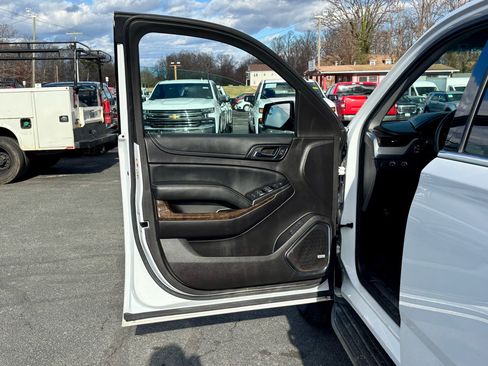 Used 2016 Chevrolet Tahoe LT image 13