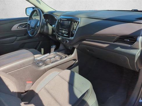 Used 2020 Chevrolet Traverse LT image 26