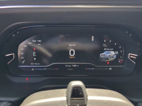 Used 2023 GMC Yukon XL Denali Ultimate AWD/4WD image 37