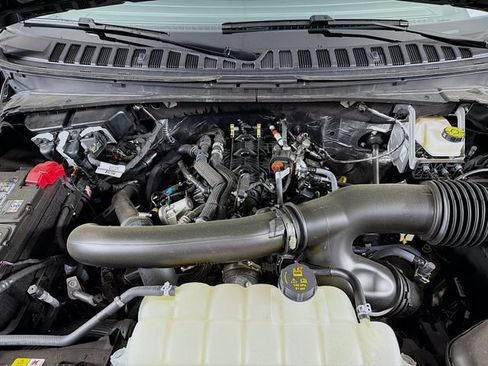 New 2026 Lincoln Navigator Premiere AWD/4WD image 33