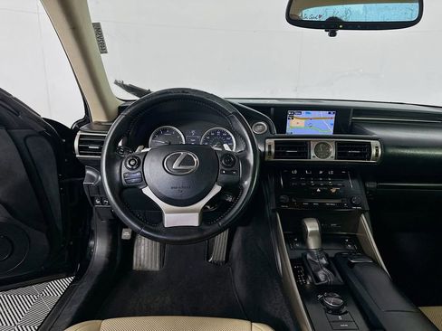 Used 2014 Lexus IS 350 w/ Navigation Package RWD image 21