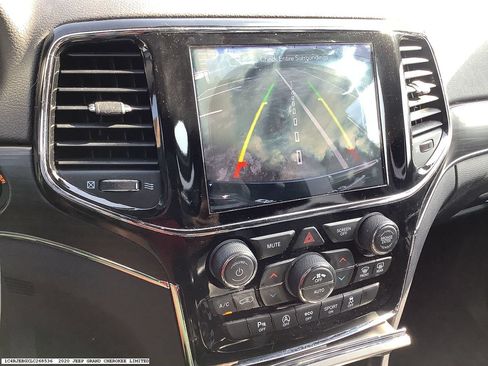 Used 2020 Jeep Grand Cherokee Limited RWD image 12