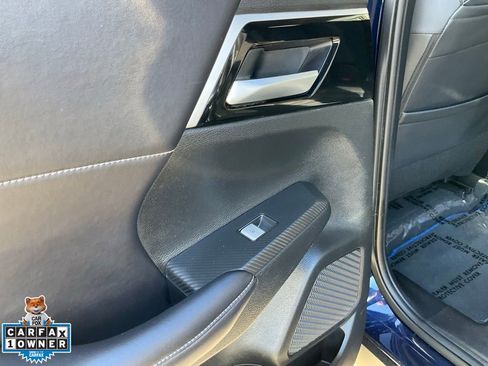 Used 2024 Mitsubishi Outlander SE image 37