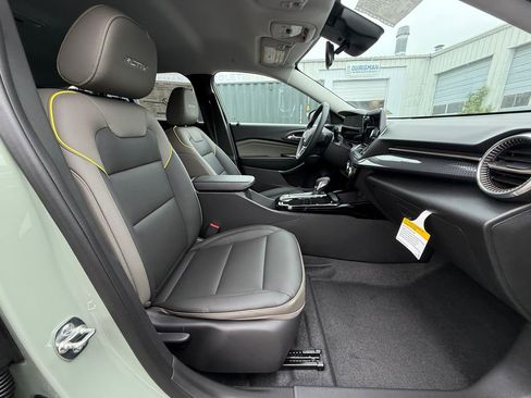 New 2026 Chevrolet Trax ACTIV FWD image 25