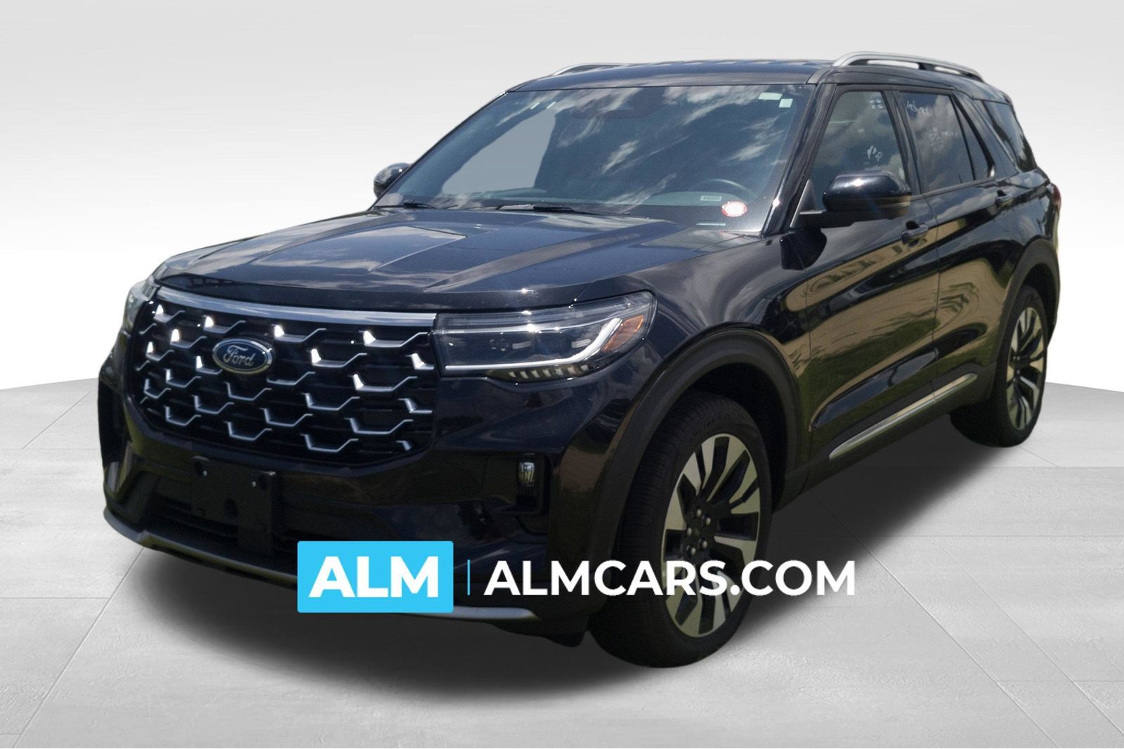 Used 2026 Ford Explorer Platinum w/ LUX Leather Package AWD/4WD image 1