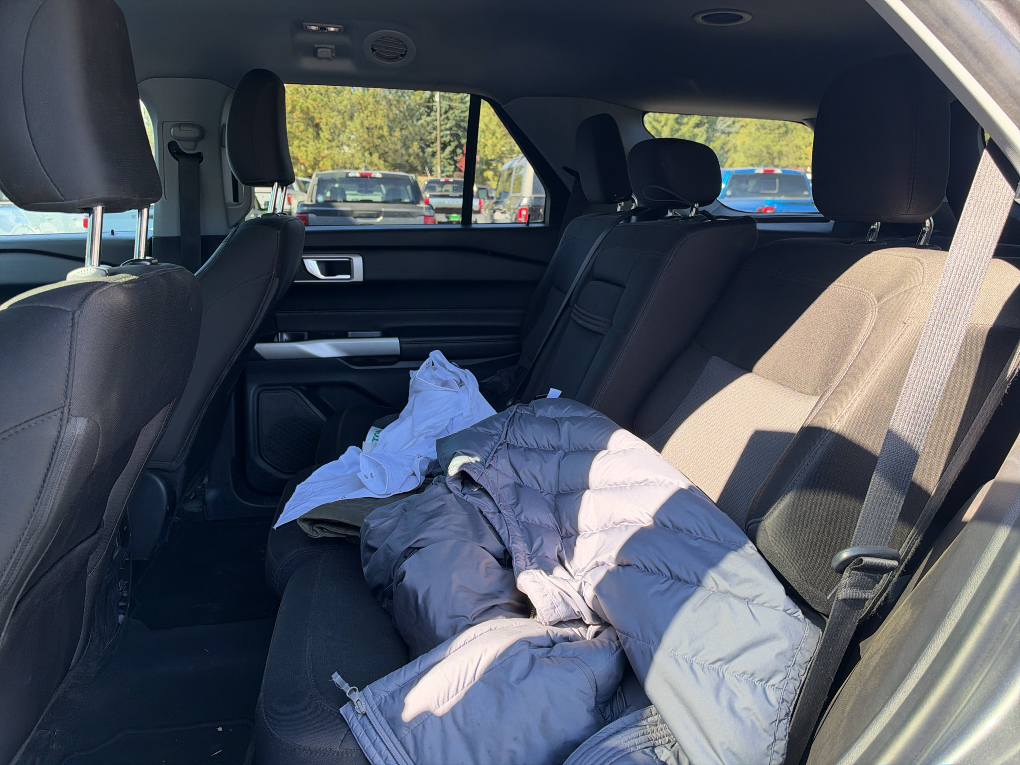 Used 2022 Ford Explorer XLT w/ Class IV Trailer Tow Package AWD/4WD image 9