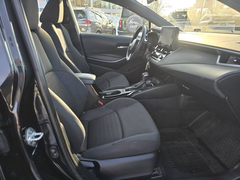 Used 2022 Toyota Corolla SE image 11