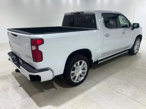 Used 2026 Chevrolet Silverado 1500 High Country AWD/4WD image 5