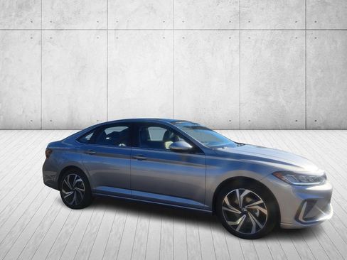 New 2026 Volkswagen Jetta SEL image 3