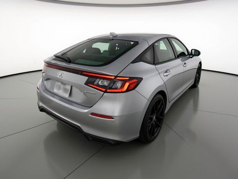 Used 2025 Honda Civic Sport image 9