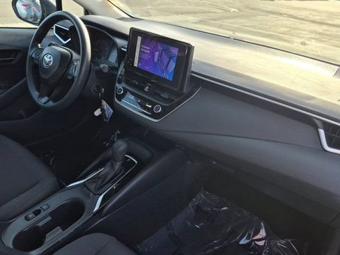 Used 2024 Toyota Corolla LE FWD image 6