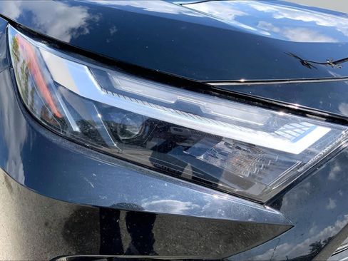 Used 2024 Toyota RAV4 XLE FWD image 27