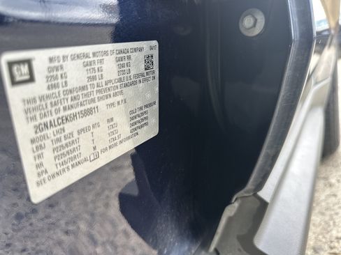 Certified 2017 Chevrolet Equinox LT FWD image 32