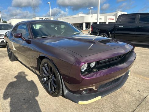 Used 2021 Dodge Challenger R/T w/ Blacktop Package RWD image 5