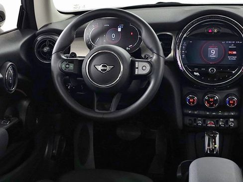 Used 2022 MINI Cooper S w/ Premium Package image 17