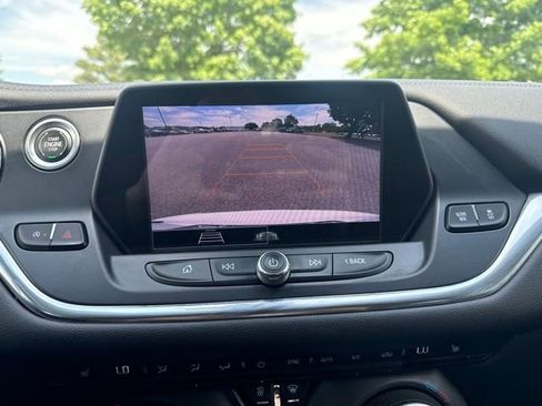 Used 2022 Chevrolet Blazer LT FWD image 34