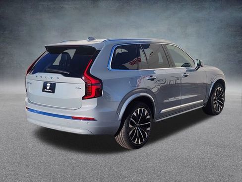 New 2026 Volvo XC90 T8 Plus image 7