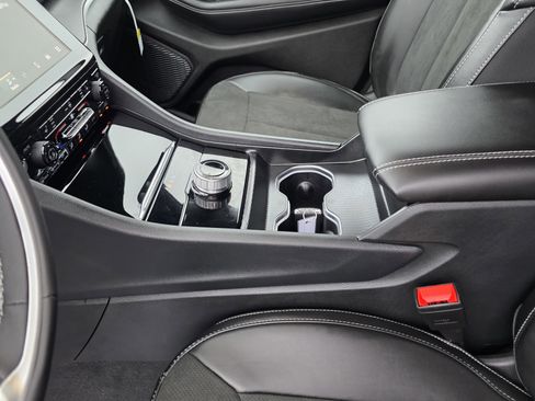 New 2025 Jeep Grand Cherokee Altitude image 13