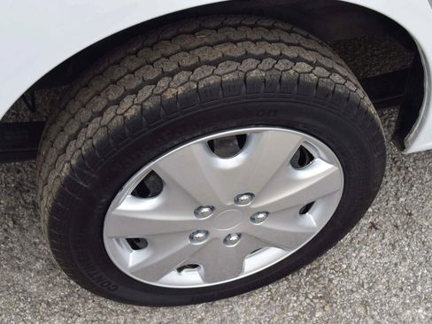 Used 2020 Nissan NV200 SV image 25