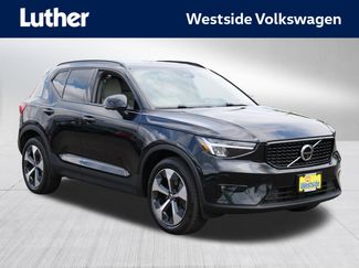 Used 2023 Volvo XC40 B5 Plus w/ Driver Assist Package AWD/4WD video 1