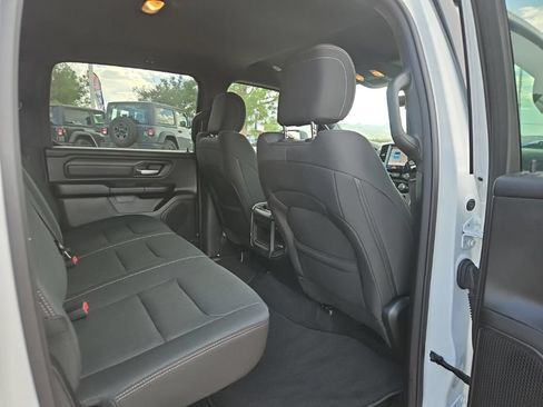 New 2026 RAM 1500 Express AWD/4WD image 25