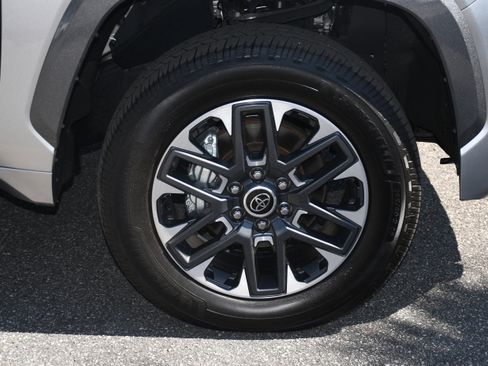 Used 2023 Toyota Tundra Limited w/ Power Package image 23