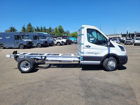 New 2026 Ford Transit 350 Low Roof DRW AWD image 4