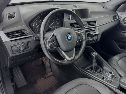 Used 2017 BMW X1 xDrive28i image 9