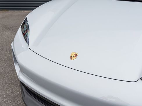 Used 2025 Porsche Macan Electric image 10